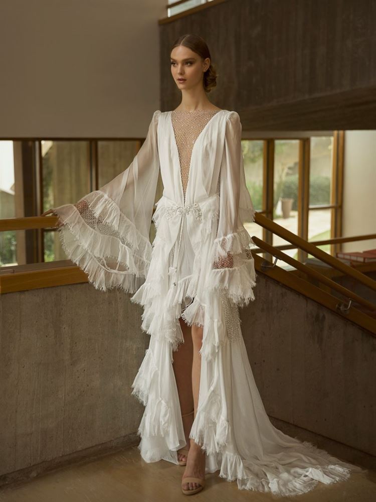 כנוצה ברוח: חשיפת הקולקציה החדשה של רונלינה 6