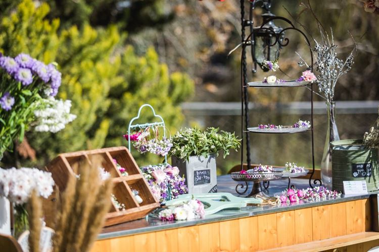 על צבע וטבע: הטרנדים הבולטים לעמדת שזירה לחתונה 4