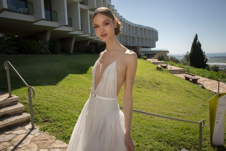 מדוע עלתה כוכבת האח הגדול עדן יוחנן על שמלת כלה? 5