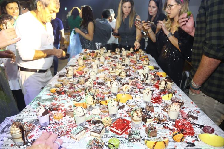 שוק: הכירה בחור בפייסבוק ואז גילתה את הדבר המפתיע הבא 13