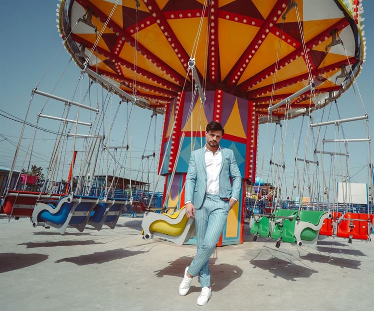 Like a circus: הפקת הפורים של וואלה! מזל טוב 10