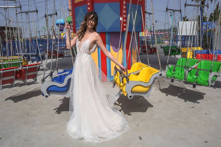 Like a circus: הפקת הפורים של וואלה! מזל טוב 11