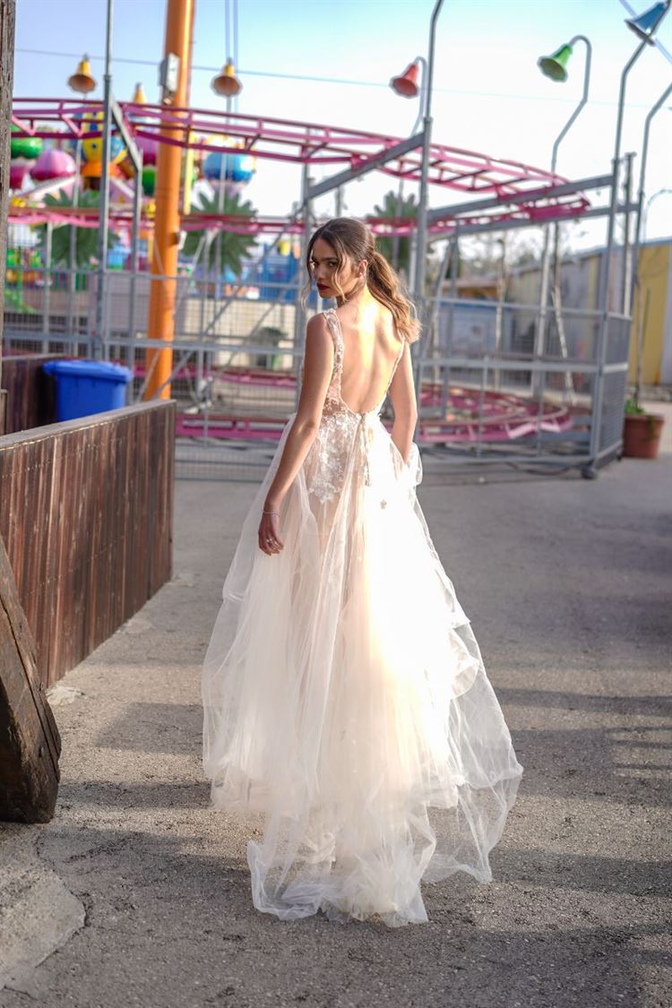 Like a circus: הפקת הפורים של וואלה! מזל טוב 30