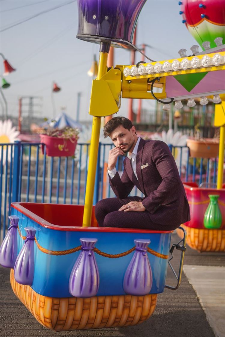 Like a circus: הפקת הפורים של וואלה! מזל טוב 33