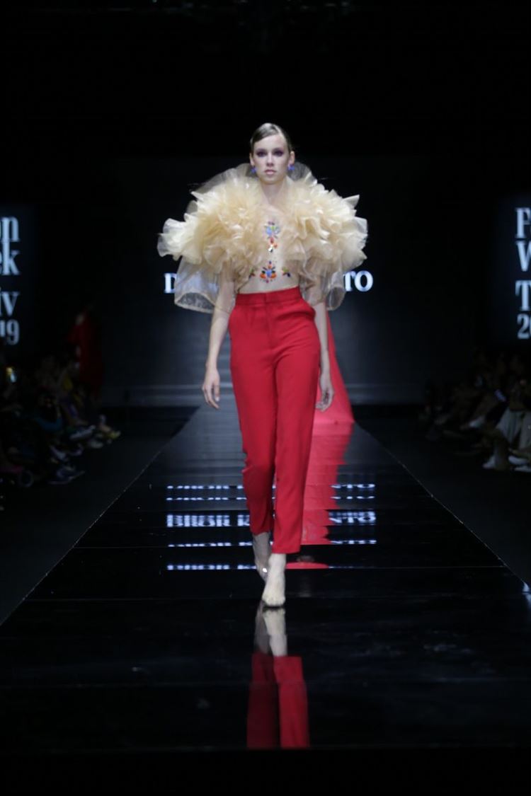 צבע מתפרץ: התצוגה של דרור קונטנטו בשבוע האופנה 2019 15