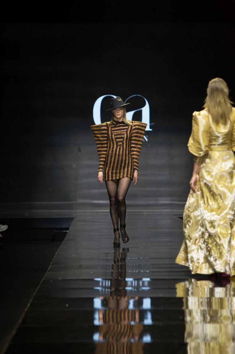 שריקת סיום: אוריה עזרן בתצוגה עמוסה בגלאם 4