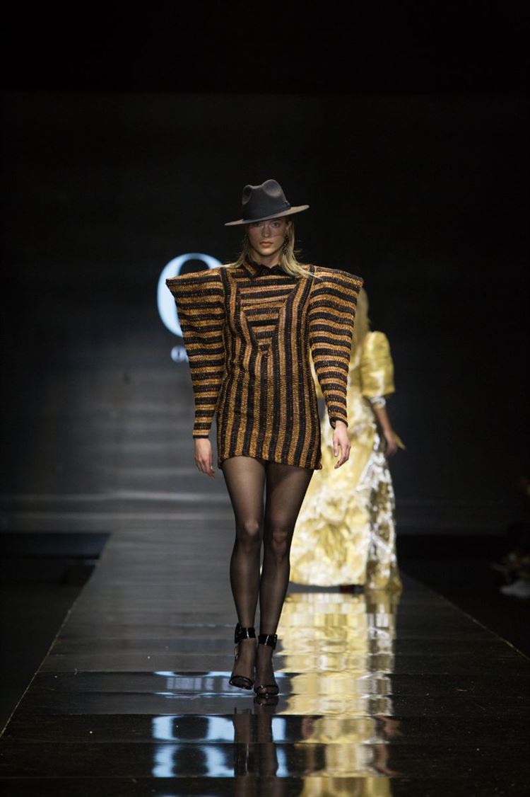 שריקת סיום: אוריה עזרן בתצוגה עמוסה בגלאם 8