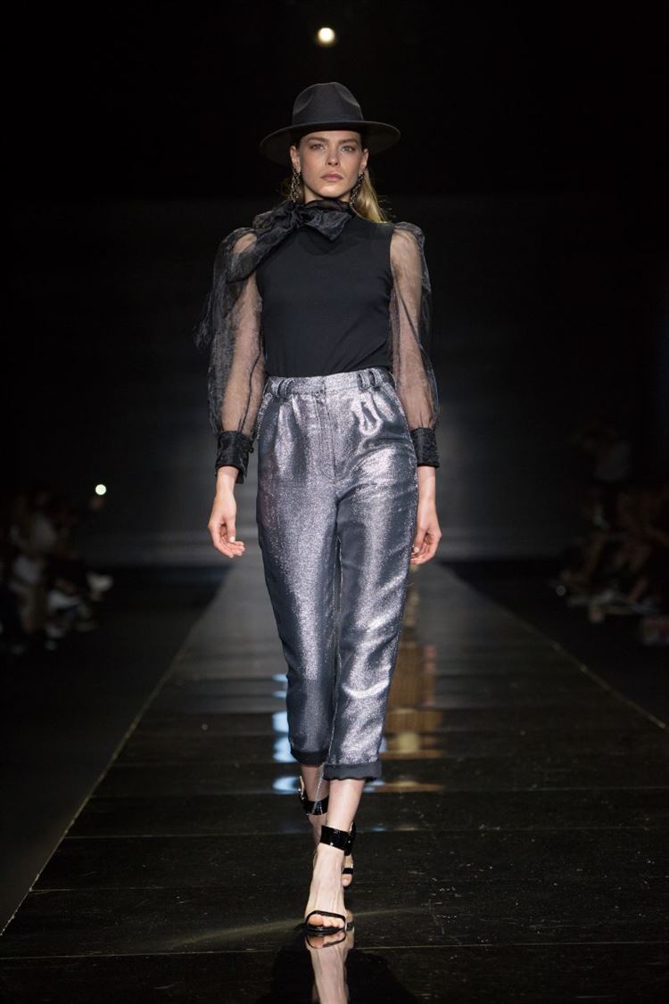 שריקת סיום: אוריה עזרן בתצוגה עמוסה בגלאם 9