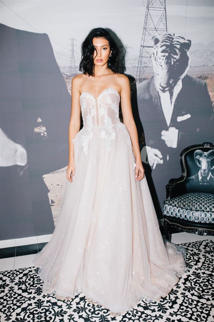 השיק בשחקים: קולקציית קיץ 2019 של טל מדינה 8