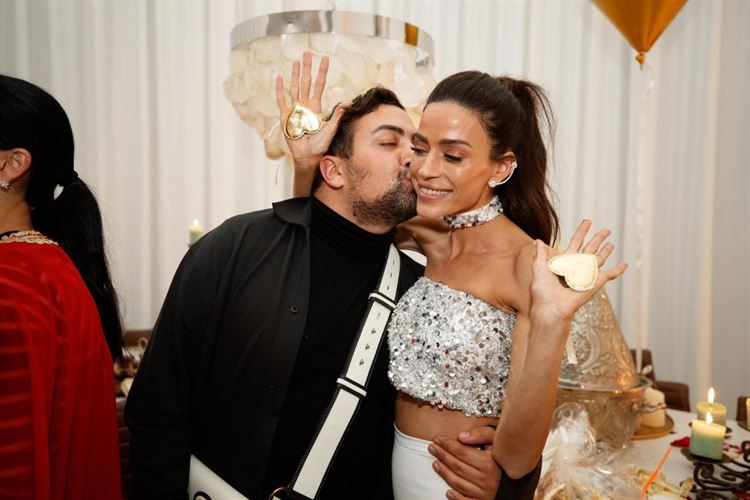 בין הג'ירפות לפילים: מה גרם לכל הסלבס להתייצב בספארי? 17