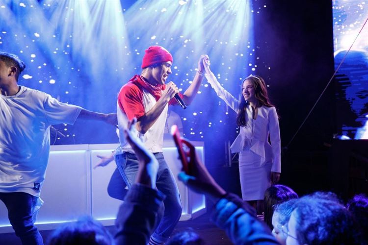 בין הג'ירפות לפילים: מה גרם לכל הסלבס להתייצב בספארי? 7