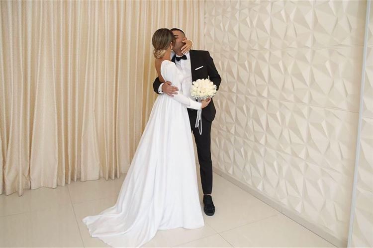 איזה מזל: הכלה שכמעט הרסה לעצמה את ההפתעה 4