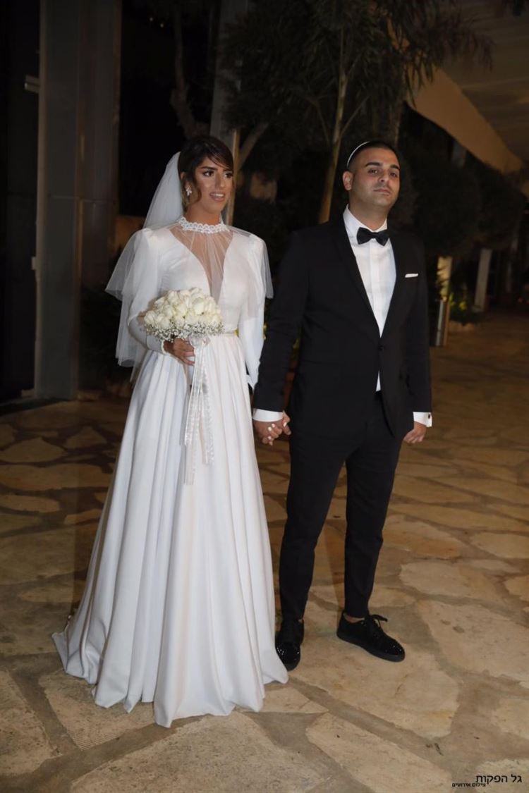 איזה מזל: הכלה שכמעט הרסה לעצמה את ההפתעה 8