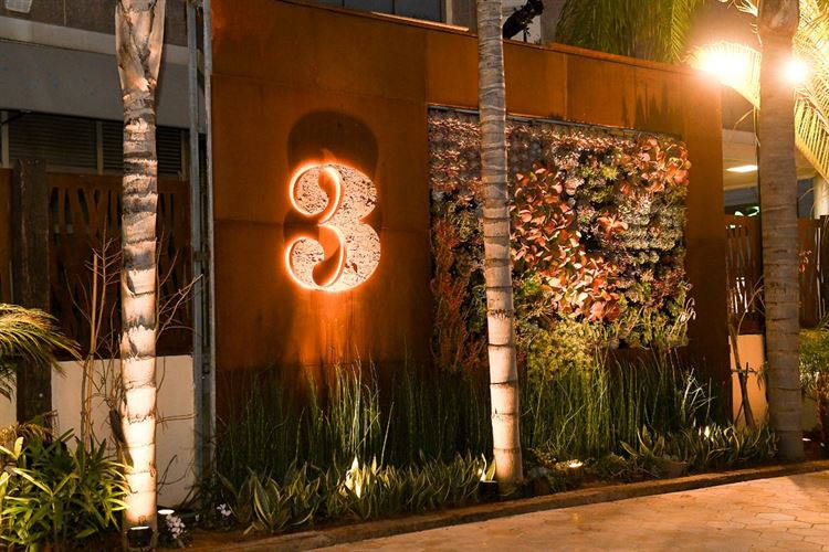 ברוכים הבאים ל''שלוש'' (צילום: יחצ)