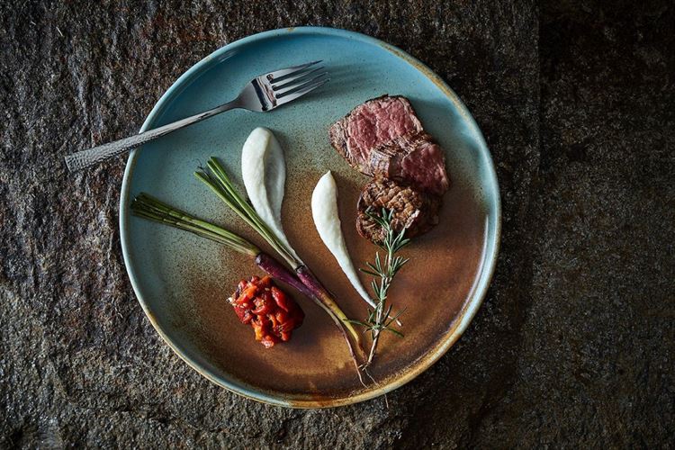 שפים יצירתיים ומדליקים שמכינים מנות אשר יוצאות מהקופסא (צילום: יחצ)