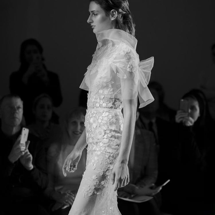 הלוחשת לבדים: קולקציית 2020 של מירה צבילינגר 2