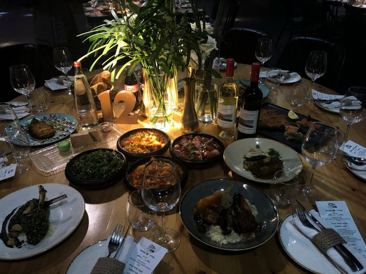 צפו: איך מכניסים יער טרופי לתוך אולם בוטיק? 5