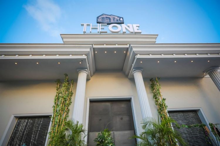 צפו: איך מכניסים יער טרופי לתוך אולם בוטיק? 9