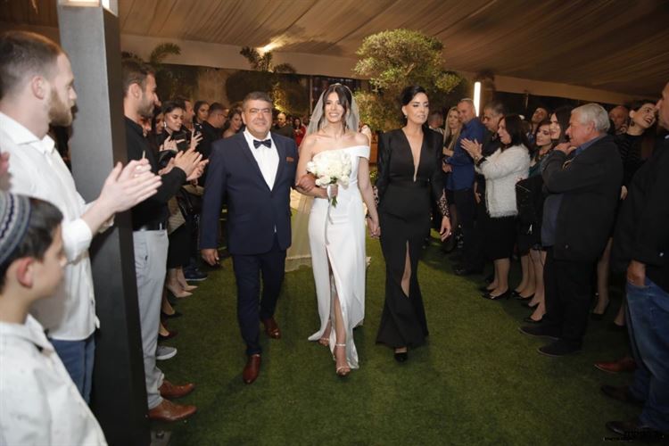 מפתיע: מדוע אמרה הכלה הבאה לבן זוגה "אתה תהרוס הכל"? 10