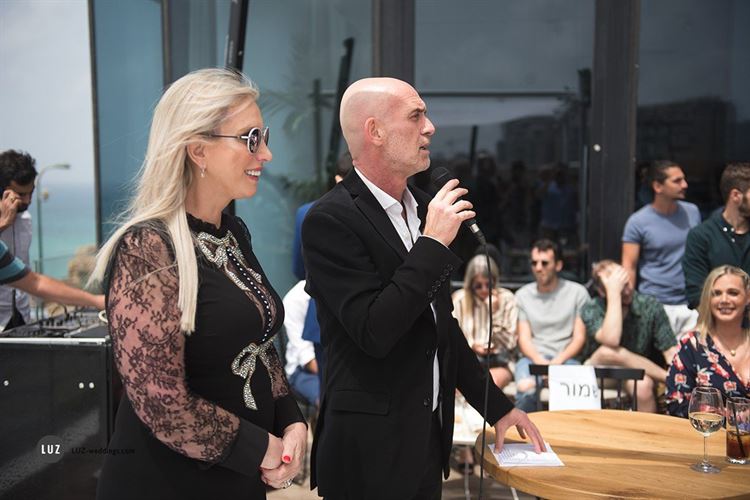 בצבעי הדגל: חתונת שישי בצהריים שמשדרת חופש 14