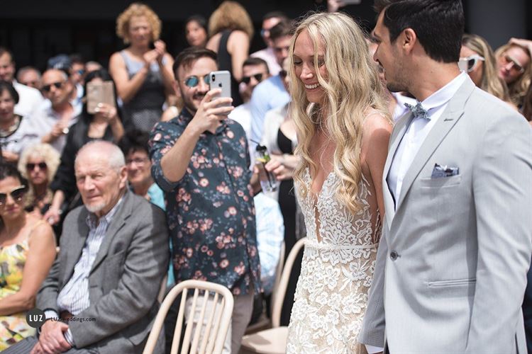 בצבעי הדגל: חתונת שישי בצהריים שמשדרת חופש 17