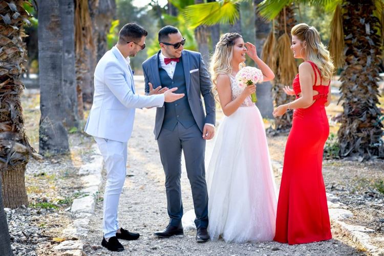 בצל המתיחות: אהבה שהתחילה תחת אש 5