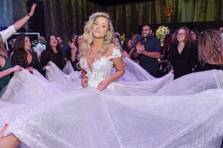 הפנטזיה הקסומה שלה: כשהאגדה מתעוררת לחיים בחתונה 26