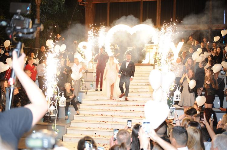 מבלי לדעת: הכלה שעזרה לארגן את הצעת הנישואין של עצמה 18