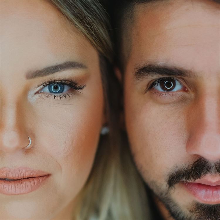 מבלי לדעת: הכלה שעזרה לארגן את הצעת הנישואין של עצמה 11