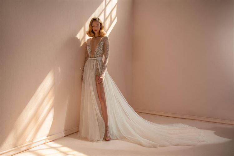 על כנפי הפנטזיה: חשיפת הקולקציה החדשה של טל כחלון 12