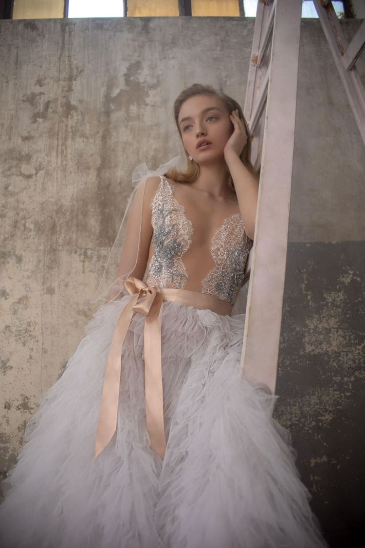 על כנפי הפנטזיה: חשיפת הקולקציה החדשה של טל כחלון 23