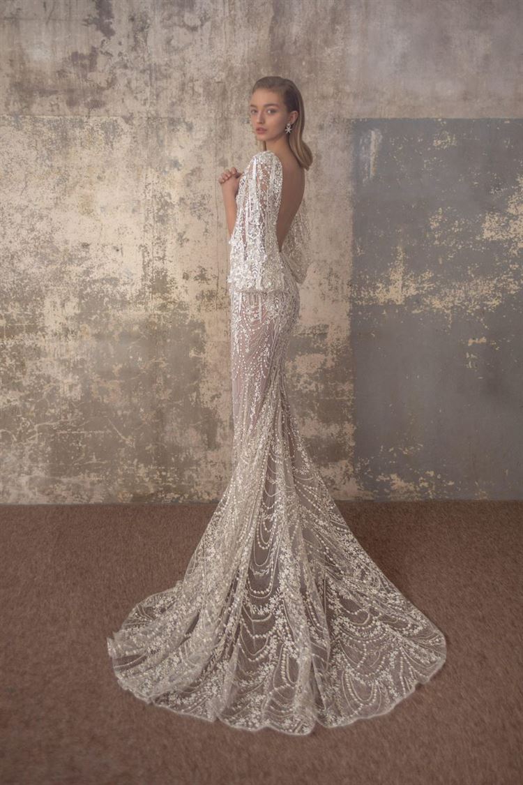 על כנפי הפנטזיה: חשיפת הקולקציה החדשה של טל כחלון 24