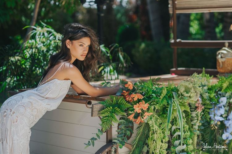 אדיר יעקב לוקח את המושכות על מראה השיער, הפקת ''סוד הגן הנעלם'' (צילום: עידן חסון)