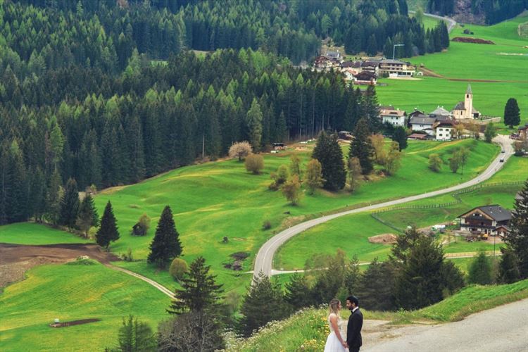 עם שמלת כלה ב-5 מעלות: צילומי זוגיות מרהיבים באיטליה 2