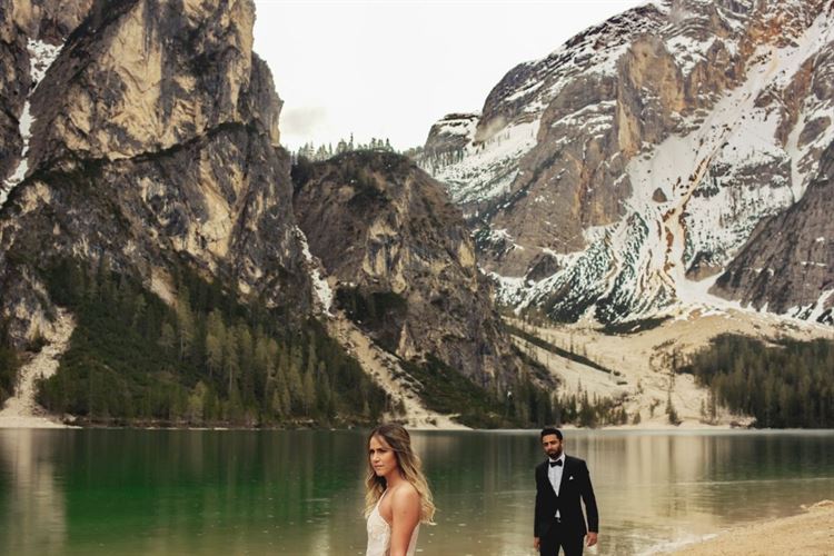 עם שמלת כלה ב-5 מעלות: צילומי זוגיות מרהיבים באיטליה 43