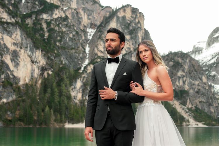 עם שמלת כלה ב-5 מעלות: צילומי זוגיות מרהיבים באיטליה 44