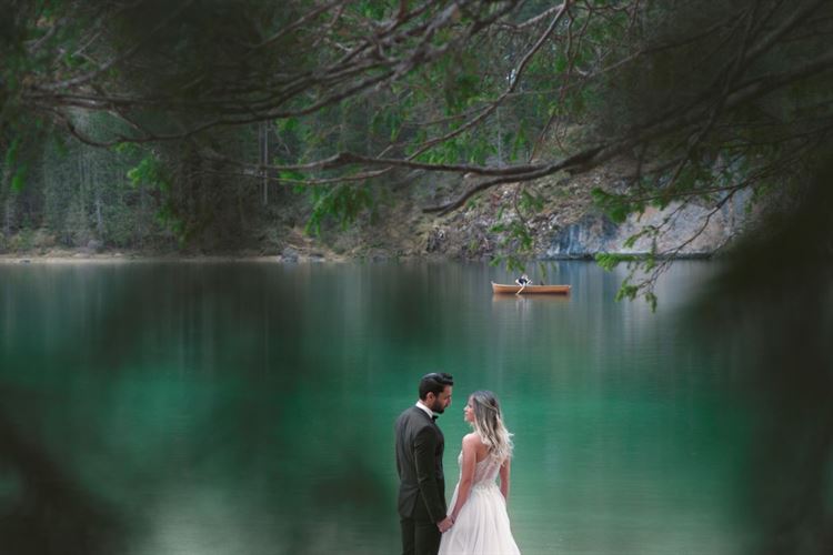 עם שמלת כלה ב-5 מעלות: צילומי זוגיות מרהיבים באיטליה 46