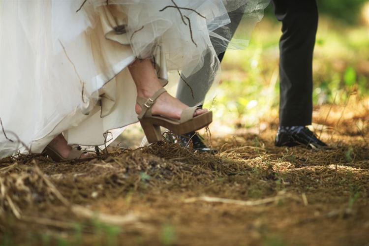 עם שמלת כלה ב-5 מעלות: צילומי זוגיות מרהיבים באיטליה 14