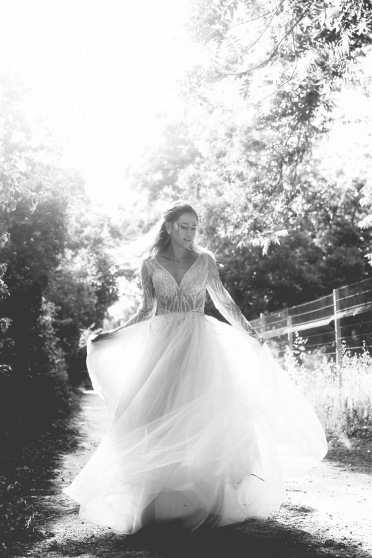 עם שמלת כלה ב-5 מעלות: צילומי זוגיות מרהיבים באיטליה 17