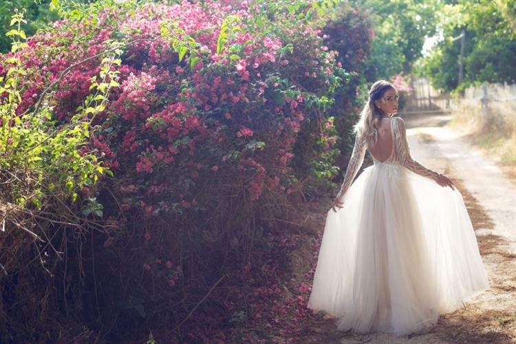 עם שמלת כלה ב-5 מעלות: צילומי זוגיות מרהיבים באיטליה 18