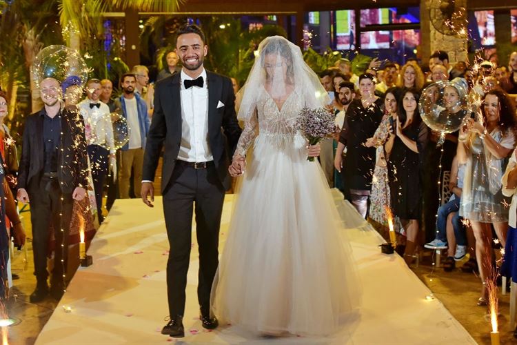 עם שמלת כלה ב-5 מעלות: צילומי זוגיות מרהיבים באיטליה 23