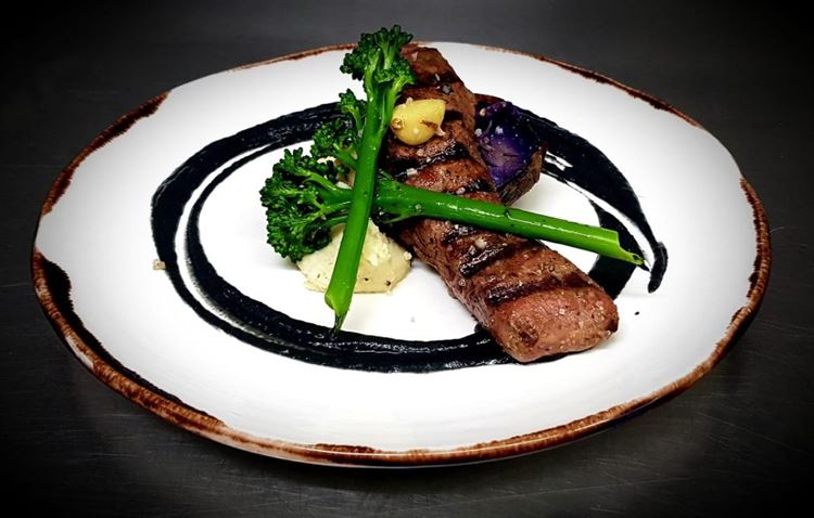 מנת הדגל של 