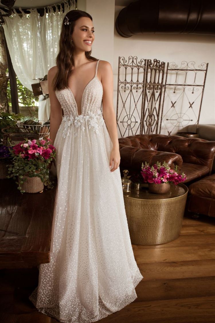 צעד גדול: גלית רוביניק בקולקציית "פלאס סייז" לנסיכות 9