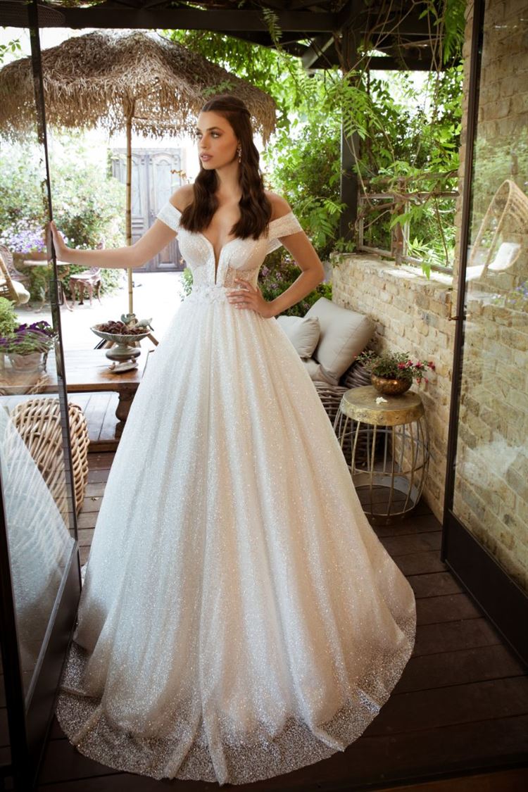 צעד גדול: גלית רוביניק בקולקציית "פלאס סייז" לנסיכות 11