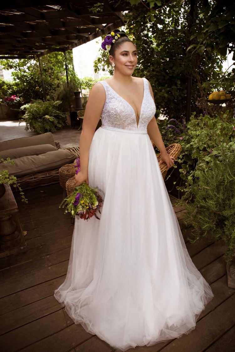 צעד גדול: גלית רוביניק בקולקציית "פלאס סייז" לנסיכות 14