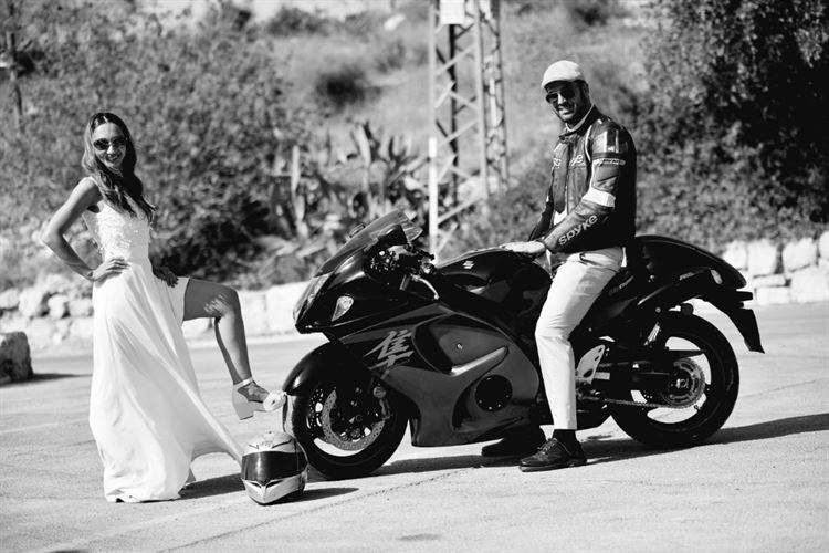 במרחק נגיעה מהשמיים: הצעה לאור זריחה 19