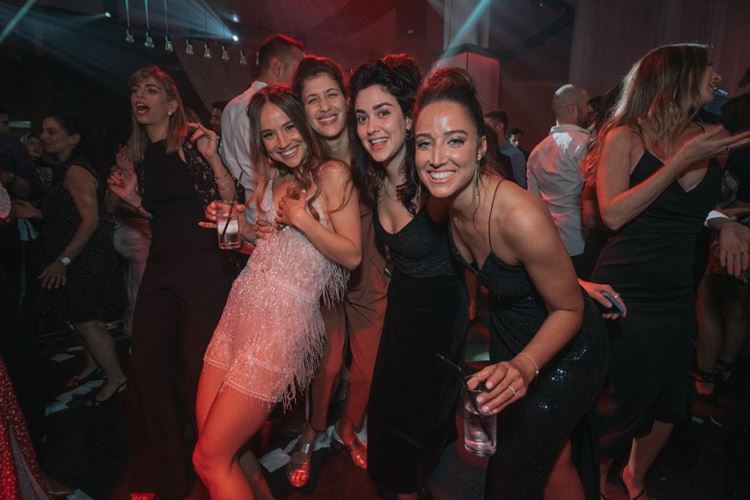 טיימינג גורלי: "כשבחרתי להיות בראש פתוח זה קרה" 15