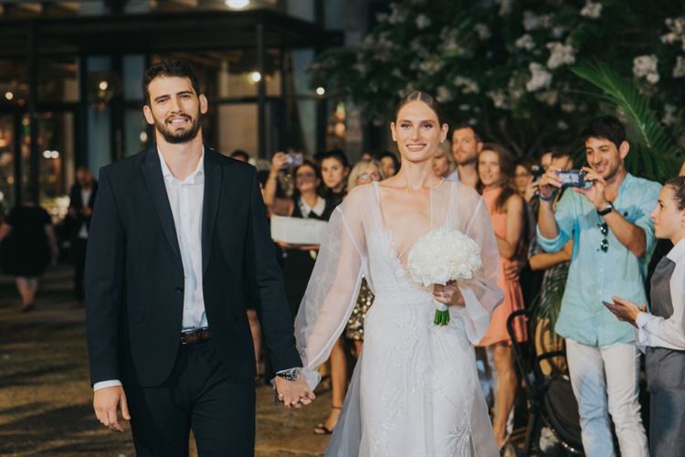 אלגנטיות מתפרצת: הצצה אל החתונה של נועם פרוסט 19