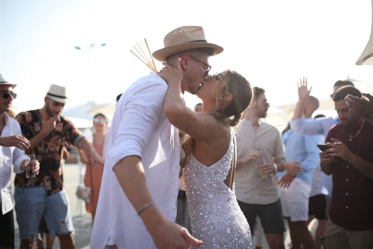 מותק, פרצו לנו הביתה: הסיוט המפחיד שהפך להצעת נישואין 18