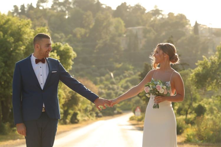 הפתק שנשכח בחדר, והכלה שנאלצה לאלתר בחופה 11